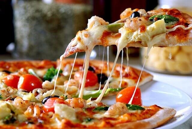can diabetics eat pizza